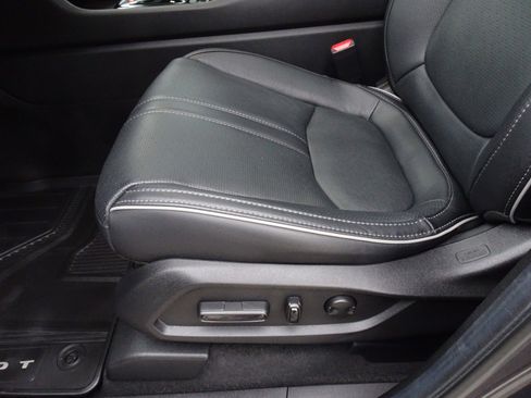 Used 2025 Honda Pilot Elite image 15