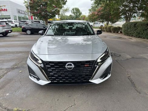 New 2025 Nissan Altima 2.5 SR w/ SR Premium Package image 2