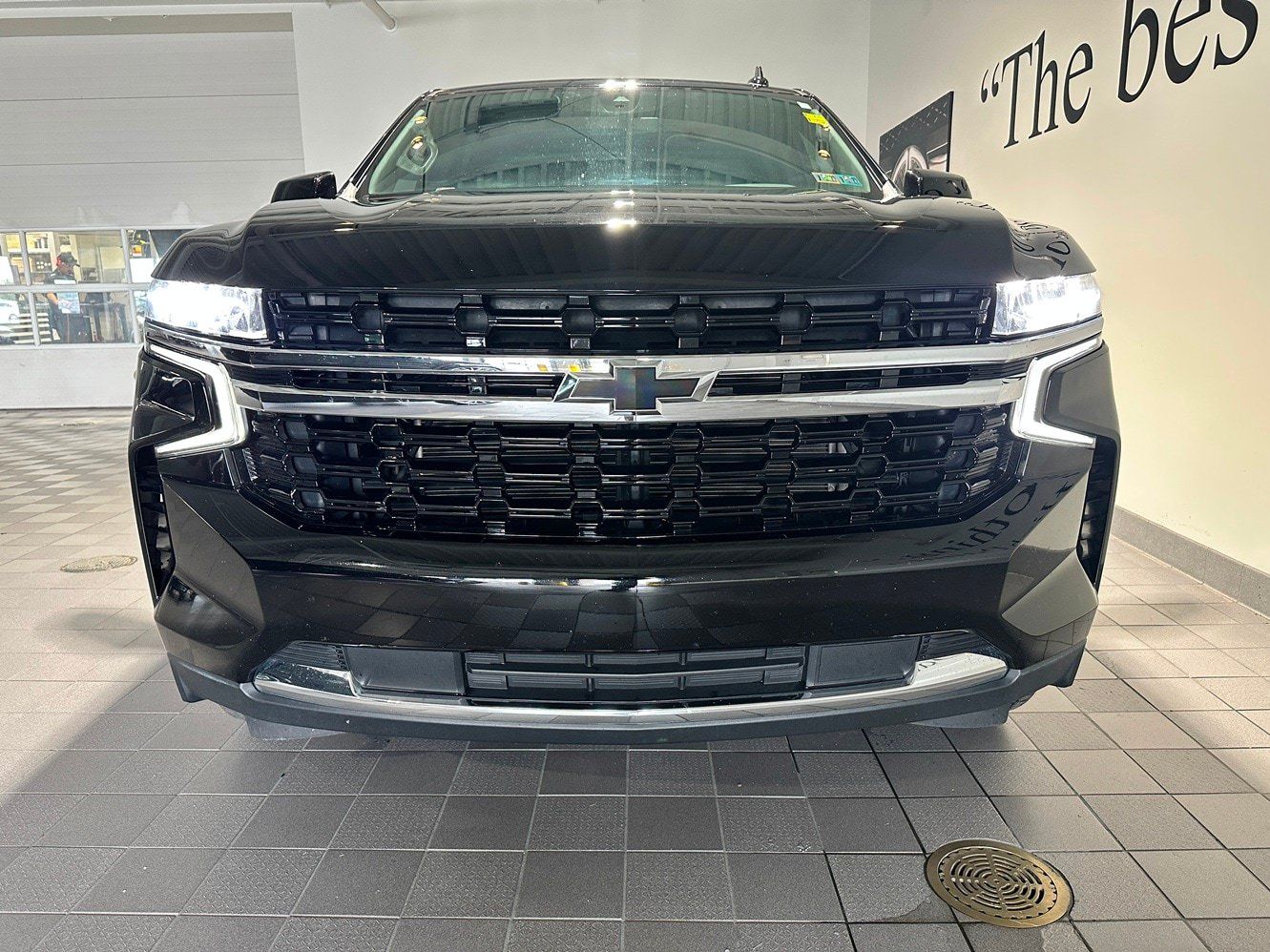 Used 2021 Chevrolet Suburban LS AWD/4WD image 2