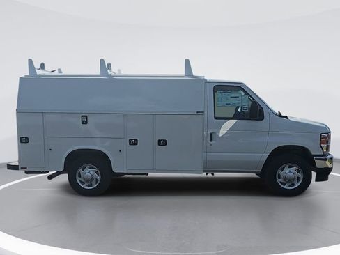 New 2026 Ford E-350 and Econoline 350 Super Duty w/ Power Equipment Group RWD image 4