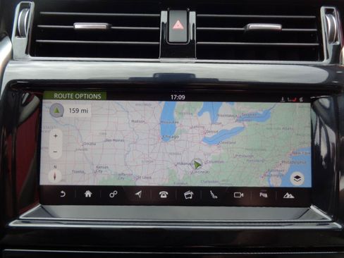 Used 2018 Land Rover Discovery HSE AWD/4WD image 10