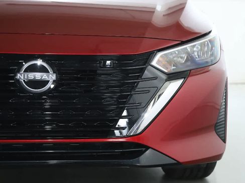 Used 2025 Nissan Sentra SV w/ SV Premium Package FWD image 7
