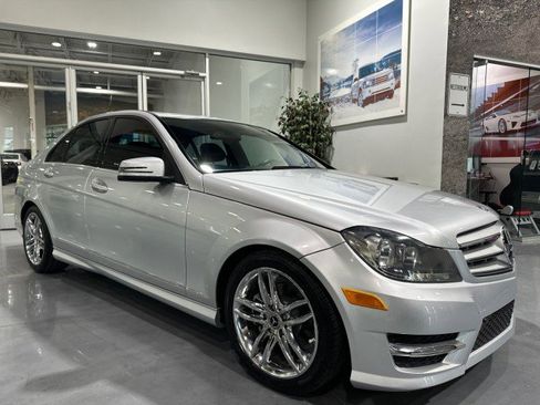 Used 2013 Mercedes-Benz C 250 Sedan image 10