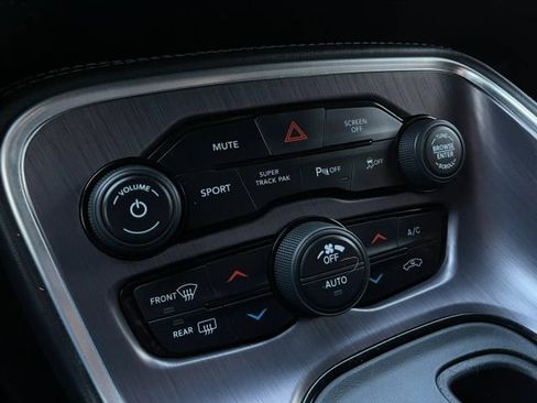 Used 2018 Dodge Challenger R/T Scat Pack image 34