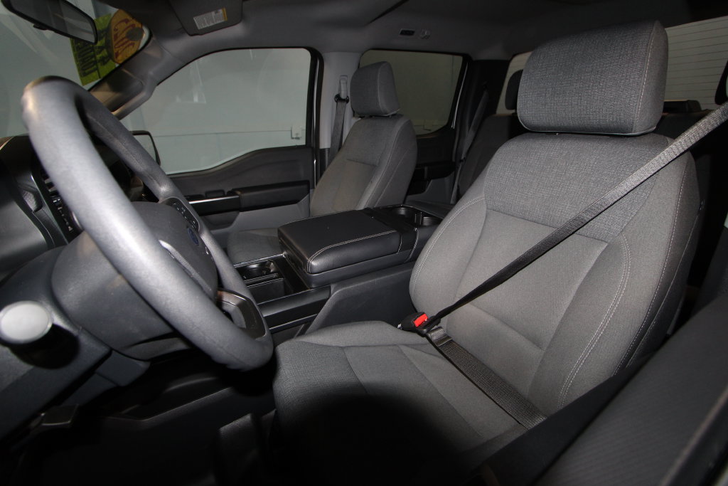 Used 2025 Ford F150 XL w/ Equipment Group 104A Hybrid AWD/4WD image 4
