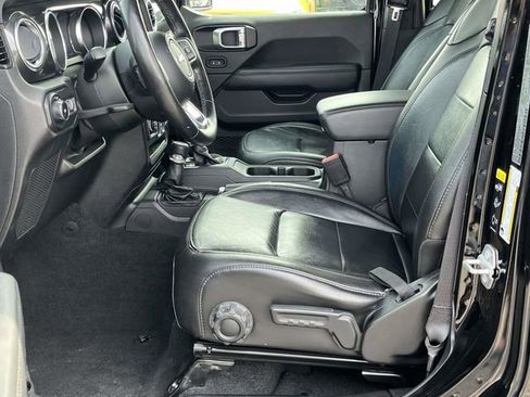 Used 2021 Jeep Wrangler Unlimited Sahara image 13