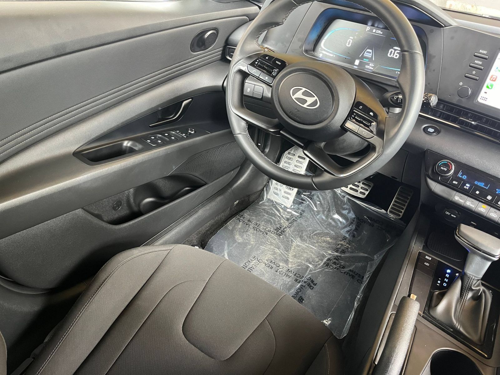 Used 2026 Hyundai Elantra Sport FWD image 38