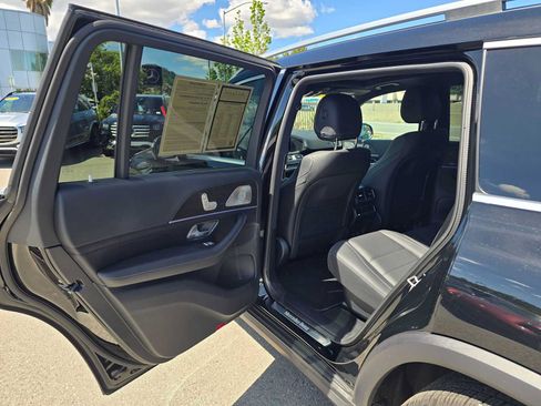 Used 2026 Mercedes-Benz GLS 450 4MATIC image 19