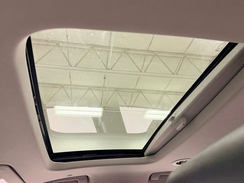 Certified 2021 Chevrolet Traverse High Country image 21