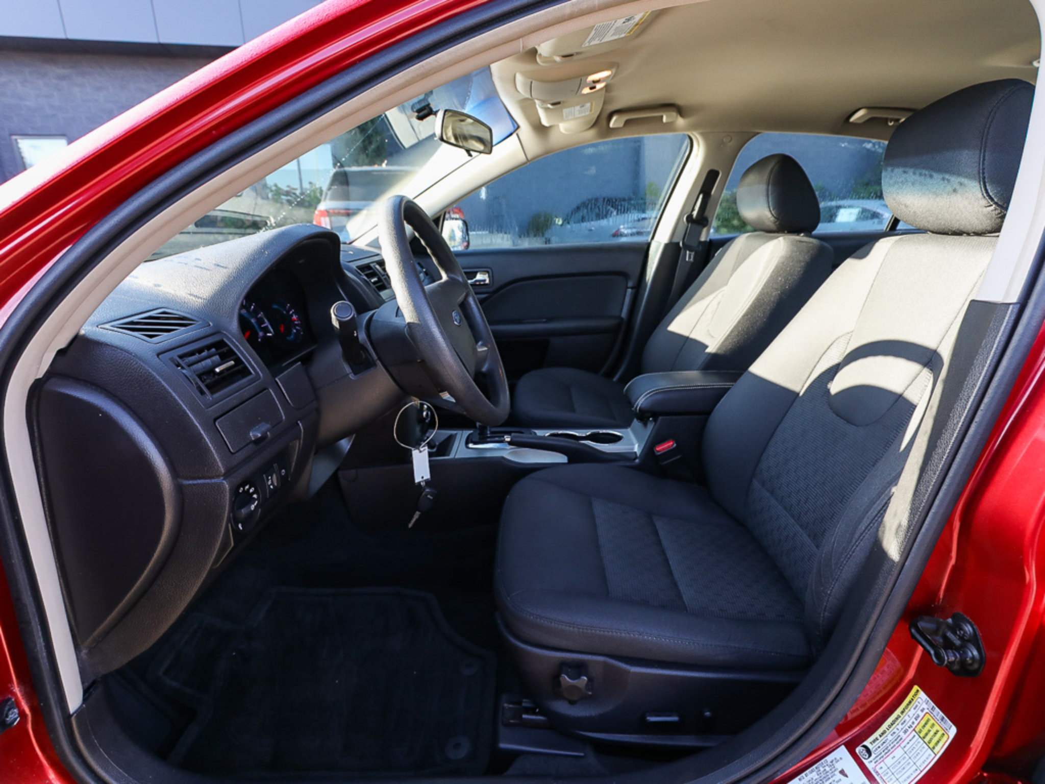 Used 2012 Ford Fusion SE FWD image 11