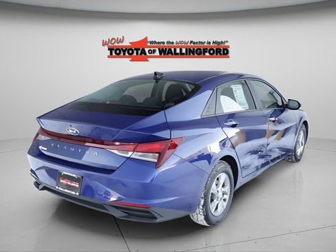 Used 2021 Hyundai Elantra SE image 12