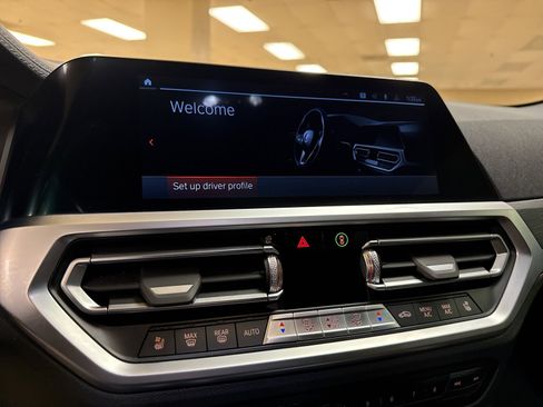 Used 2023 BMW 440i xDrive Convertible w/ Premium Package image 18