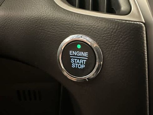 Used 2024 Ford Edge SEL AWD/4WD image 10