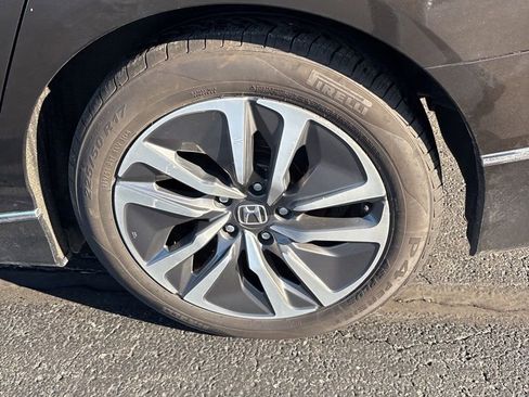 Used 2018 Honda Accord EX-L image 11