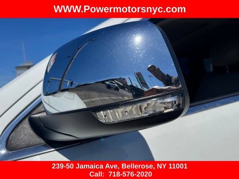 Used 2019 Jeep Grand Cherokee Limited AWD/4WD image 15