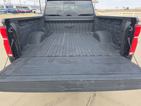 Used 2024 Chevrolet Silverado 2500 LTZ w/ LTZ Plus Package image 12