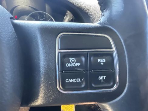 Used 2018 Jeep Wrangler Unlimited Sahara AWD/4WD image 23