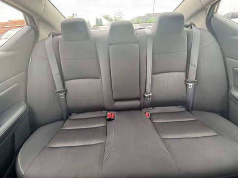 Used 2025 Nissan Altima 2.5 SV FWD image 38
