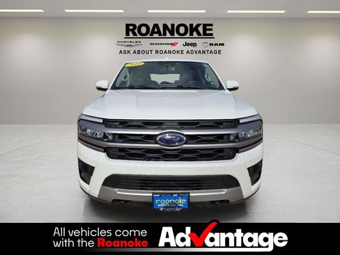 Used 2023 Ford Expedition XLT AWD/4WD image 14