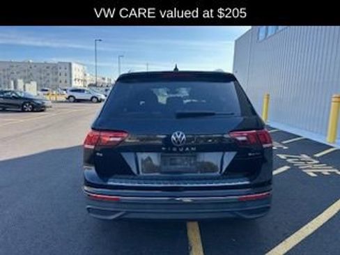 Used 2022 Volkswagen Tiguan SE image 4