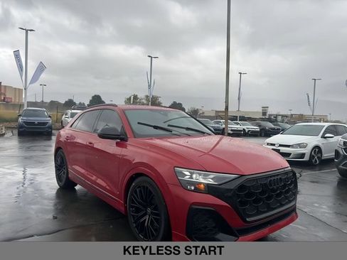 Used 2024 Audi SQ8 Prestige AWD/4WD image 3
