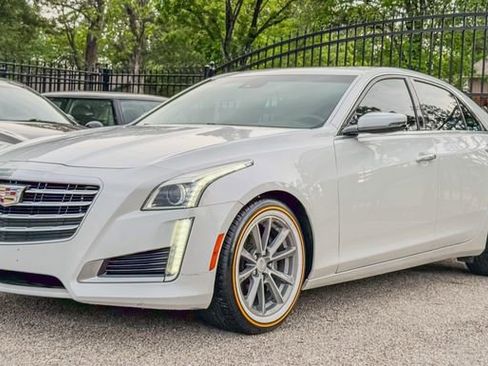 Used 2018 Cadillac CTS Luxury RWD image 4
