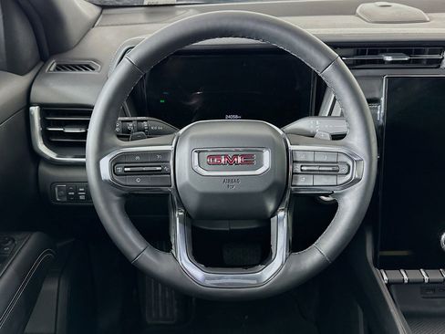 Used 2025 GMC Terrain Elevation image 18