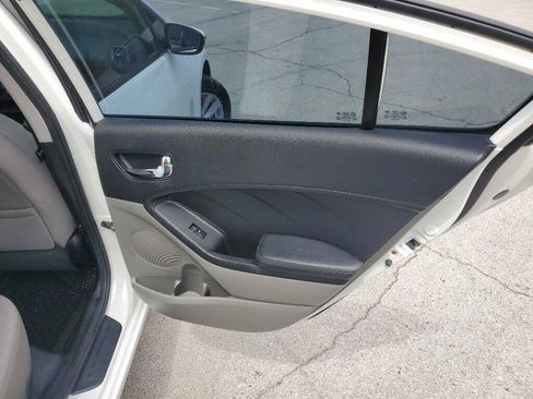 Used 2014 Kia Forte LX FWD image 20