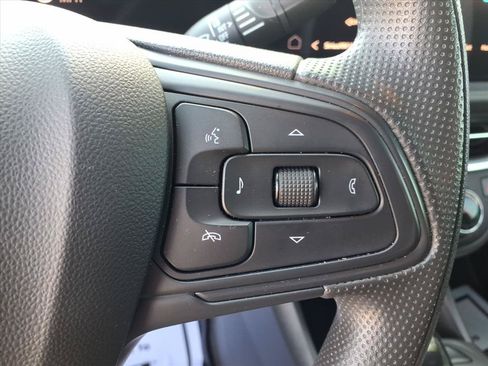 Used 2024 Buick Envista Preferred w/ Advanced Safety Package FWD image 20