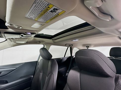 Used 2025 Subaru Outback Premium image 25