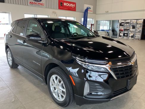 Used 2024 Chevrolet Equinox LT image 3