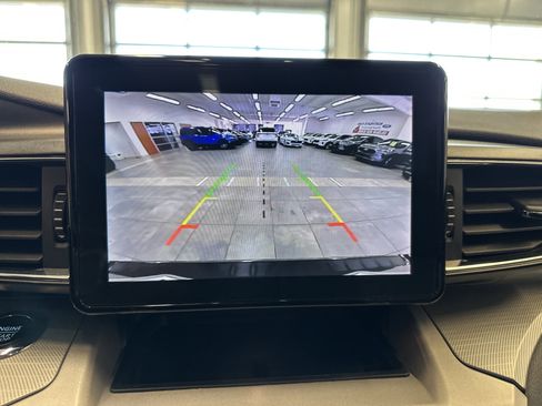 Certified 2023 Ford Explorer XLT w/ Equipment Group 202A image 34