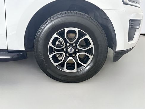 Used 2023 Ford Expedition Max XL RWD image 28
