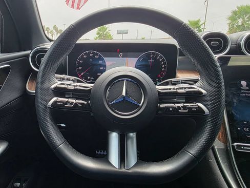 Used 2025 Mercedes-Benz GLC 350e 4MATIC image 16