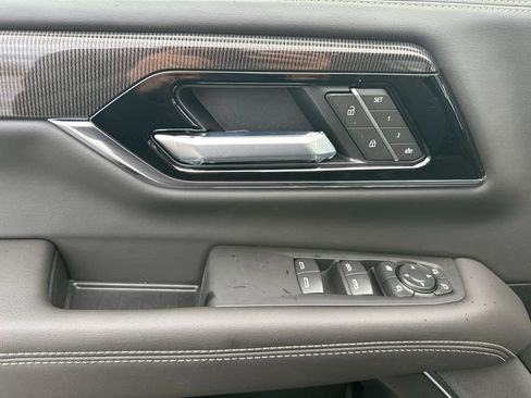 New 2026 GMC Yukon XL Elevation image 10