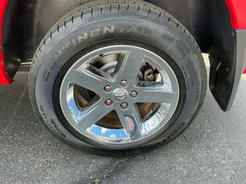 Used 2017 RAM 1500 Express AWD/4WD image 25