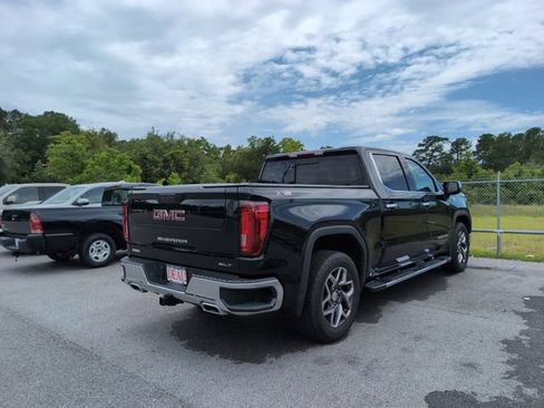 Used 2023 GMC Sierra 1500 SLT w/ SLT Premium Package AWD/4WD image 3