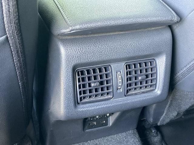 Used 2025 Toyota Camry XSE FWD image 16