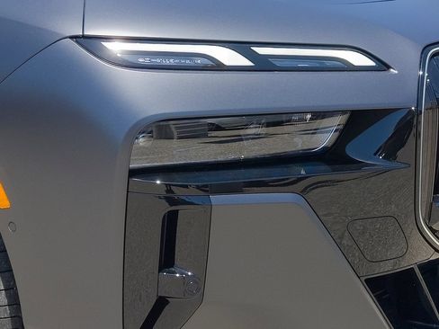 New 2026 BMW 740i RWD image 5