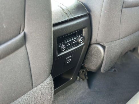 Certified 2021 Chevrolet Traverse LS image 9