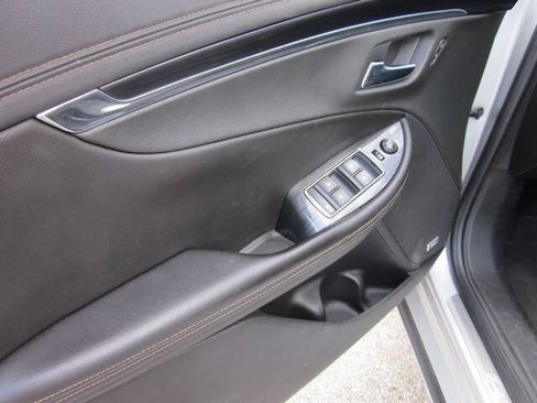 Used 2019 Chevrolet Impala Premier FWD image 19