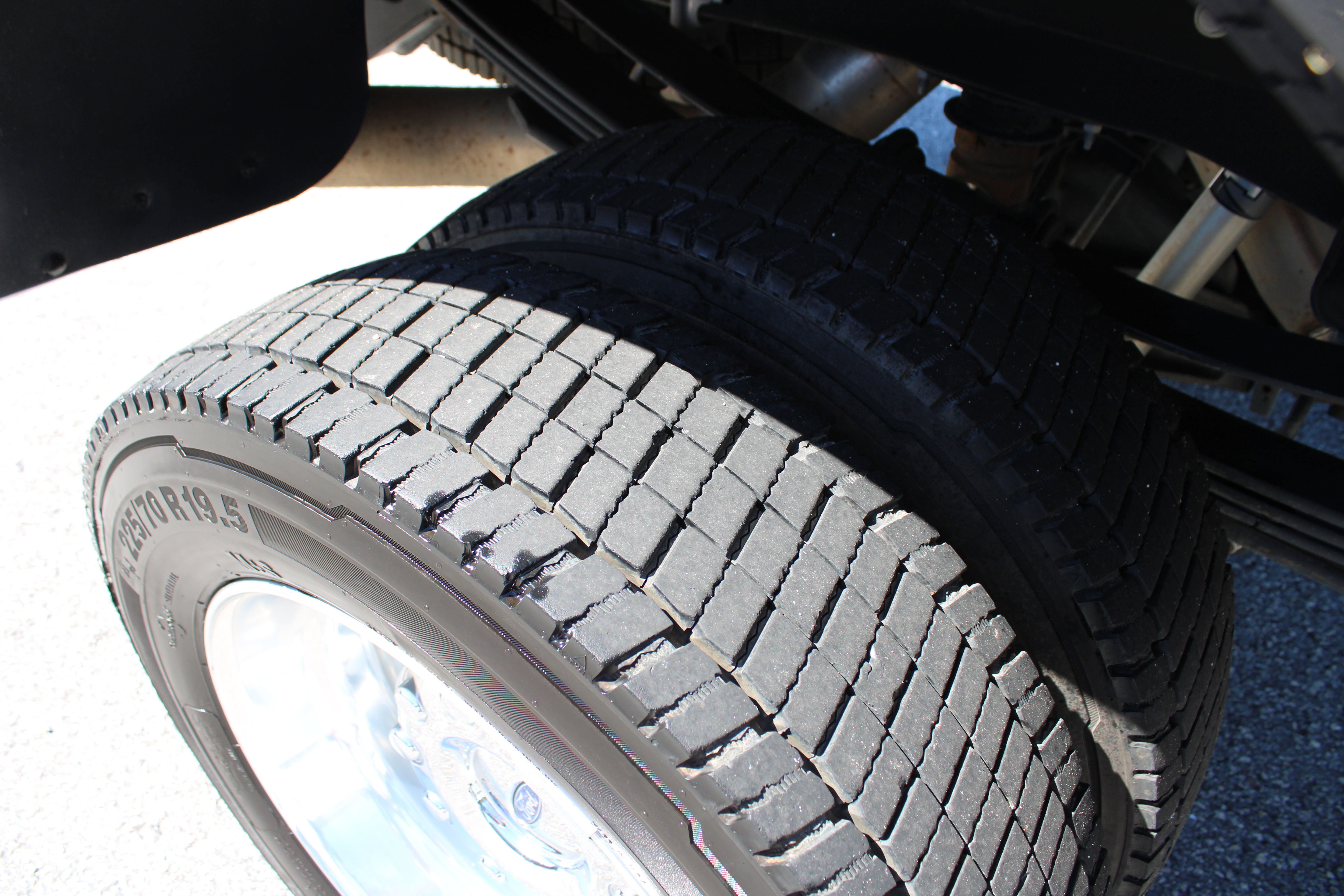 Used 2022 Ford F450 Platinum w/ FX4 Off-Road Package AWD/4WD image 16