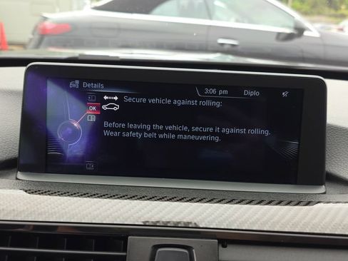 Used 2015 BMW M4 Convertible RWD image 18