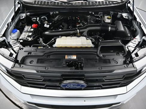 Used 2025 Ford Expedition Max Platinum image 13