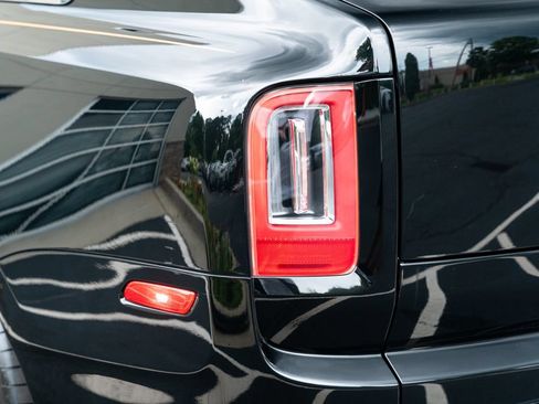 Used 2023 Rolls-Royce Cullinan AWD/4WD image 18