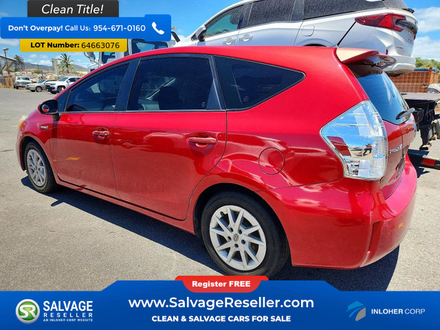 Used 2014 Toyota Prius V FWD image 3
