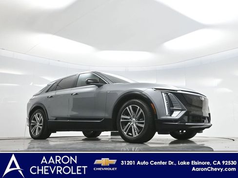 Used 2024 Cadillac Lyriq Luxury RWD image 2