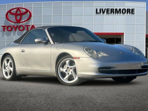 Used 2002 Porsche 911 Carrera 4 image 2