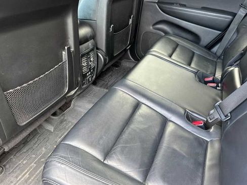 Used 2018 Jeep Grand Cherokee Limited image 11