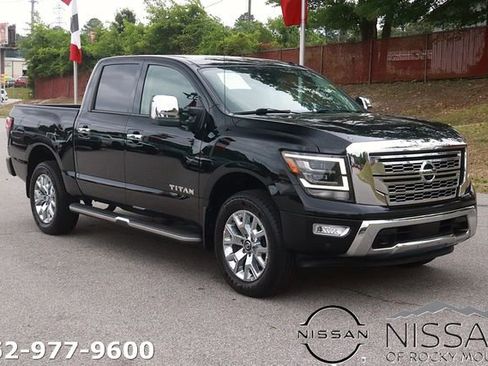 Used 2021 Nissan Titan SL w/ Moonroof Package AWD/4WD image 1